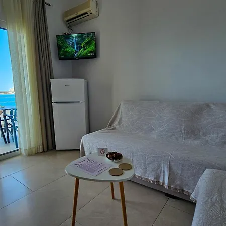 Roxhela Sarandë